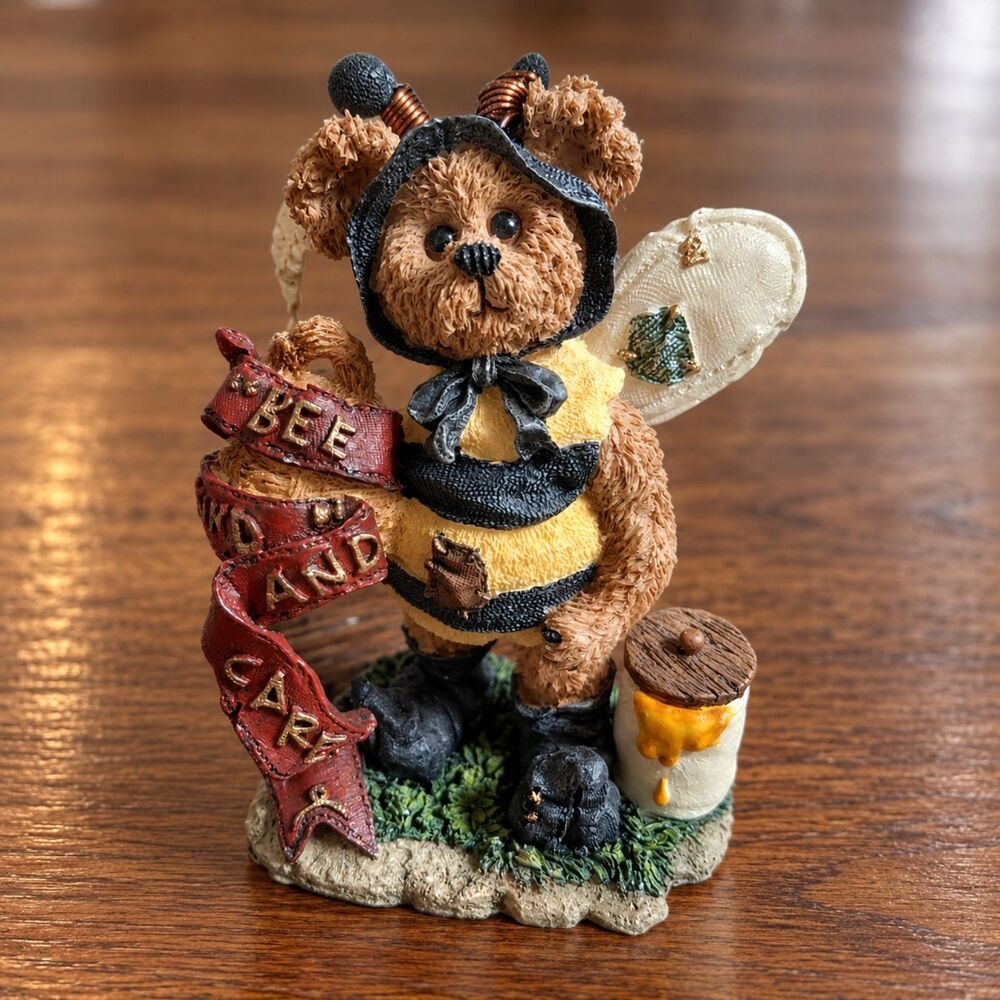 Boyds Bears Caren B Bearlove #227722GCC Bee Kind & Care 1999 Retired Figurine